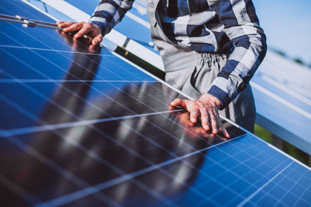 https://www.timberlandry.com/wp-content/uploads/2023/10/solar-roofing.jpg